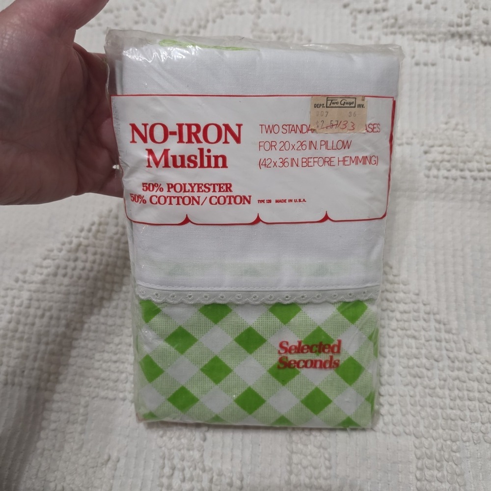 Vintage Selected Seconds No Iron Muslin Green White Gingham Standard Pillowcases